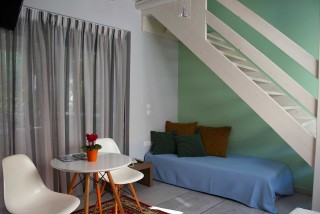 Double Room with Αttic Persiis Alissachni Lounge