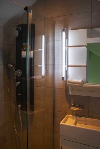 Double Room with Αttic Persiis Alissachni Shower